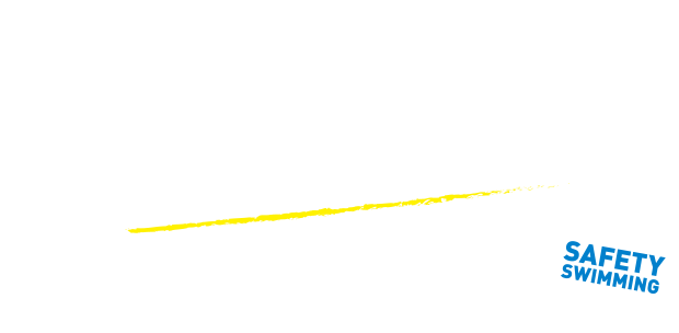 NASのスイミングスクールは、着衣水泳に力を入れています。