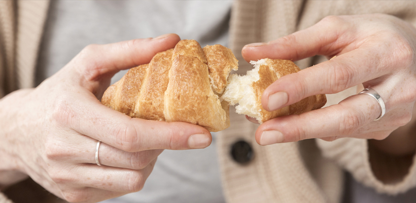 ダイエット中のパンはご飯よりも太りやすいからだめ？