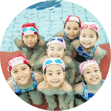 スイミング指導の様子