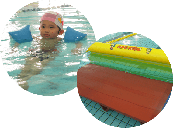 スイミング指導の様子